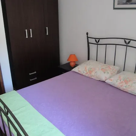 Niki Apartment Veliki Drvenik